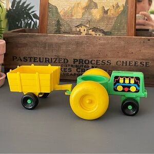 Vintage 1980 Fisher-Price Tractor & Cart❤️🐷